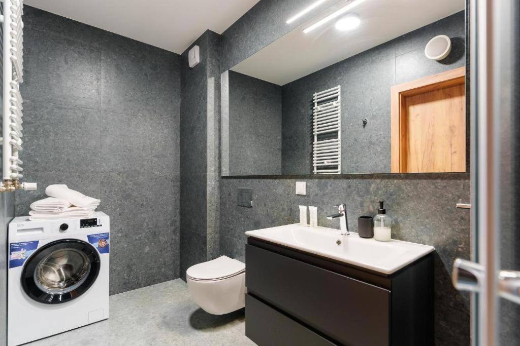 Akces Apartamenty Kasprowicza 20C- Basen, Sauny, Jacuzzi, Silownia W Cenie - Schwimmbad, Saunen, Jacuzzi, Fitnessstudio Im Preis Kolobrzeg Exterior photo